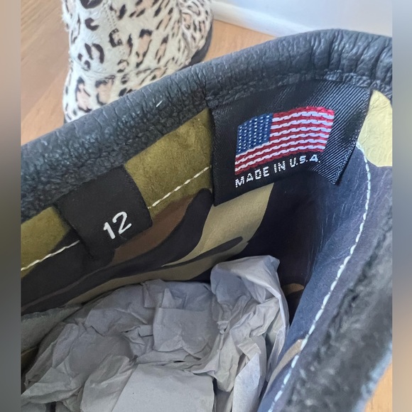 New 🆕 Cow hide leather boots Made in USA - Picture 4 of 7